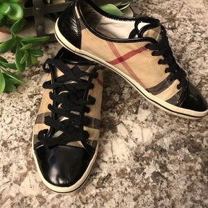 Burberry shoes